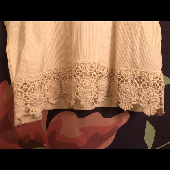 Bohemian Halter Crop-top - Picture 7 of 9